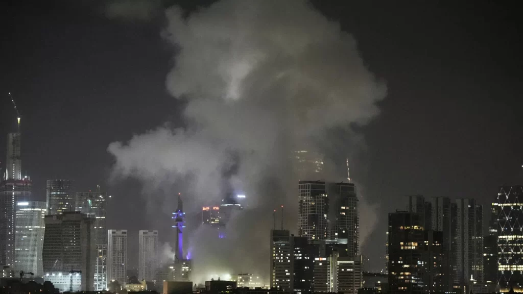 Irán ataca a Israel