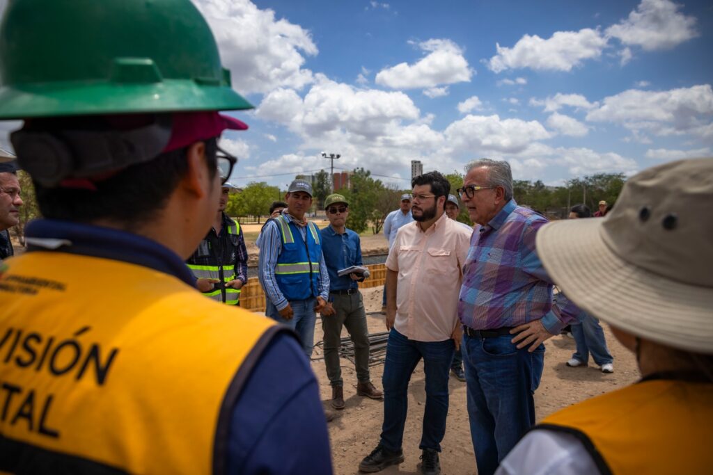 Rubén Rocha supervisa avance del Malecón Margen Izquierdo