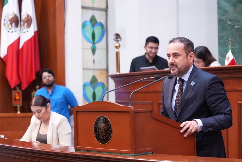 Uniforme neutro en escuelas