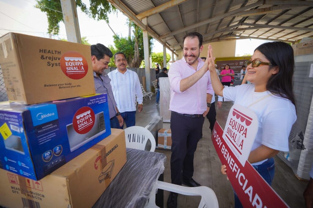 Equipa Sinaloa llega a Eldorado
