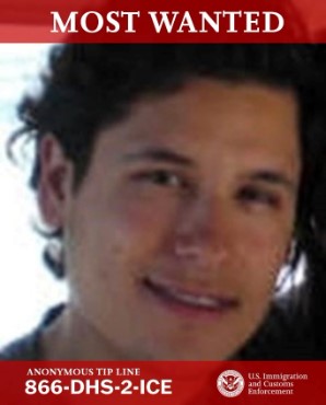 ICE busca a Iván Jesús Alfredo Guzmán