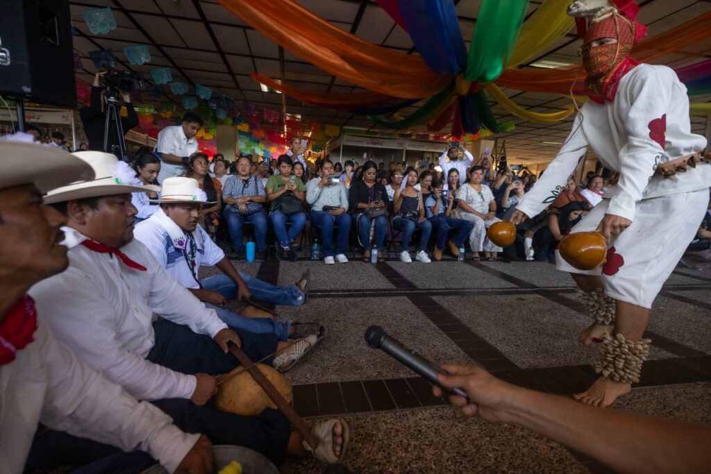 Sinaloa refuerza su apoyo a comunidades indígenas