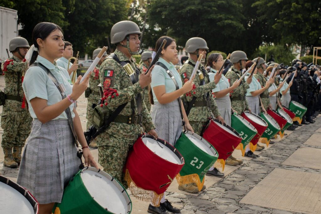 Orgullo patrio en Sinaloa: Autoridades conmemoran el 215 aniversario del Grito de Independencia