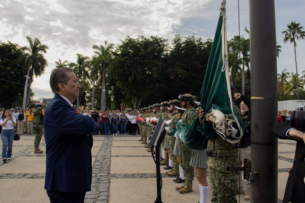 Orgullo patrio en Sinaloa: Autoridades conmemoran el 215 aniversario del Grito de Independencia