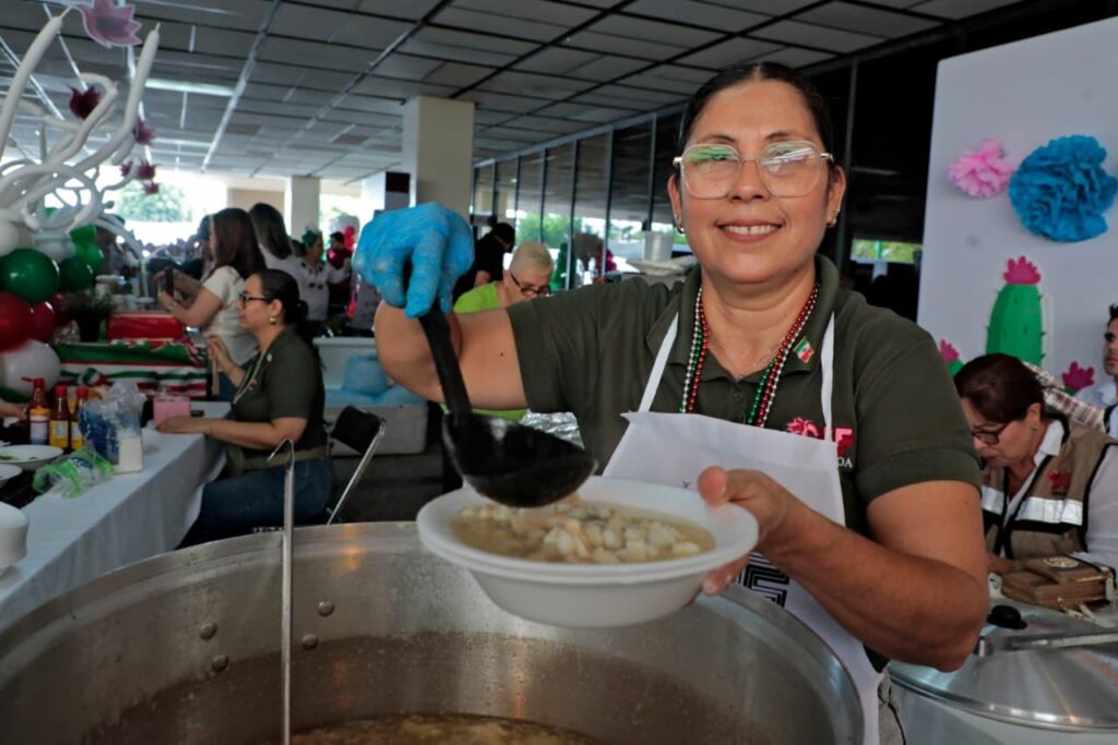 Sinaloenses disfrutan de brigadas del Bienestar y kermés mexicana con el gobernador Rocha Moya