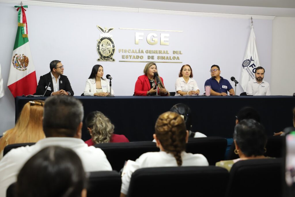 Sinaloa refuerza acciones forenses: expertos de Guatemala capacitan a colectivos de búsqueda