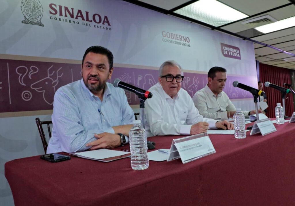Rocha Moya gestionará recursos federales para la comercialización del maíz en Sinaloa