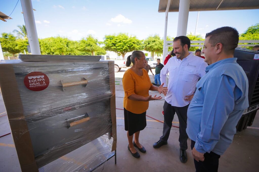 Equipa Sinaloa impulsa a microempresarios de Angostura