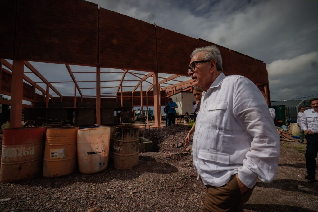 Rocha retoma el Polideportivo Marco Verde en Mazatlán