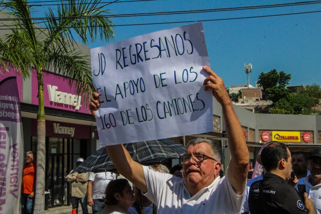 Jubilados del STASAC se manifiestan