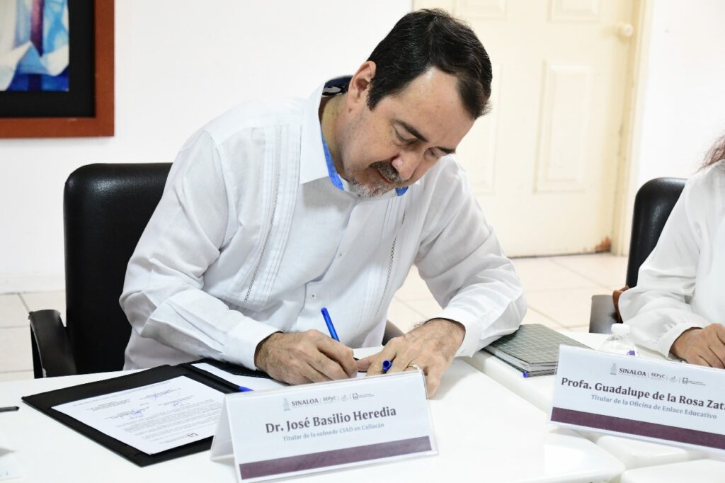 Huertos escolares transforman la forma de aprender en primarias de Culiacán