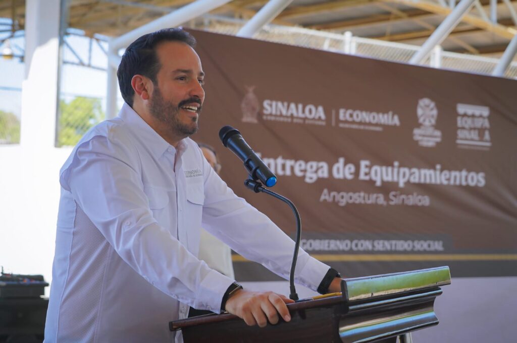 Equipa Sinaloa impulsa a microempresarios de Angostura