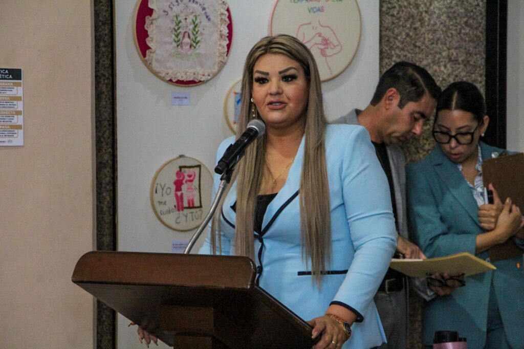 Bordamos de Corazón presenta Muy a pecho en el Congreso de Sinaloa