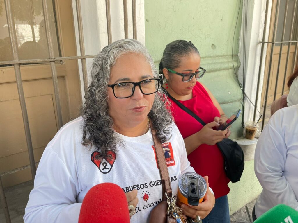 Integrantes de Sabuesos Guerreras acuerdan con el Centro INAH Sinaloa reanudar obra junto a la Catedral