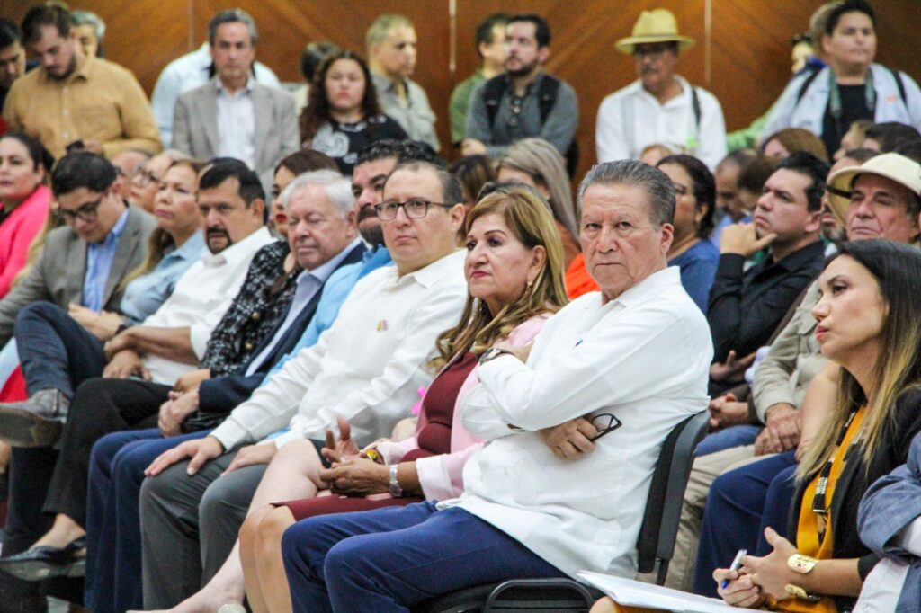 Rubén Rocha impulsa reforma electoral