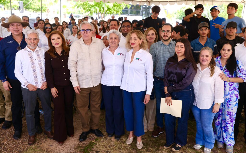 Rocha impulsa la innovación educativa