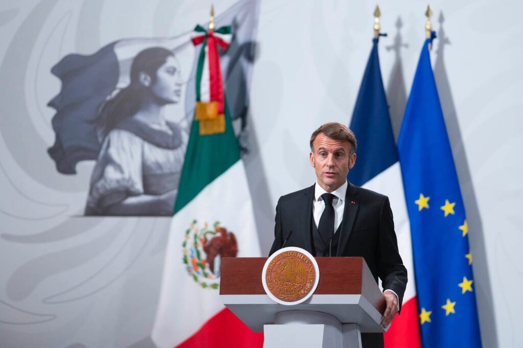 Francia le prestara a México un códice mexicano