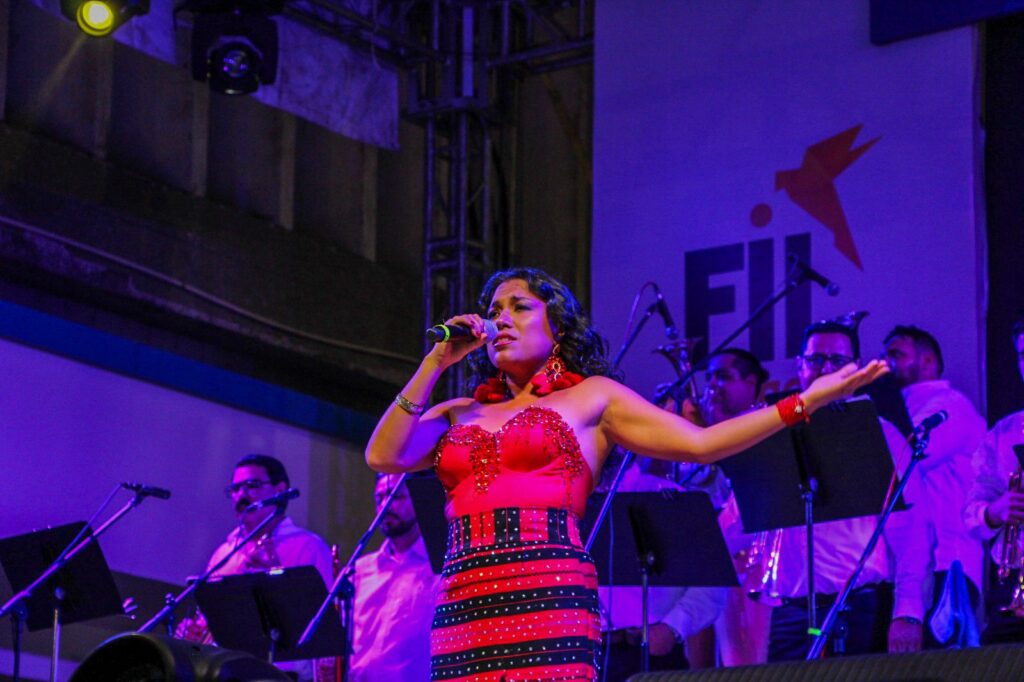 Alejandra Robles queda maravillada con Sinaloa