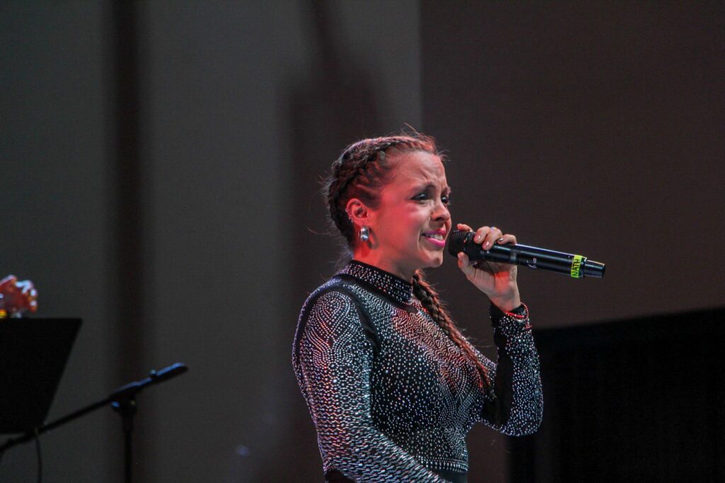 Nath Velasco: Ya no callamos el dolor