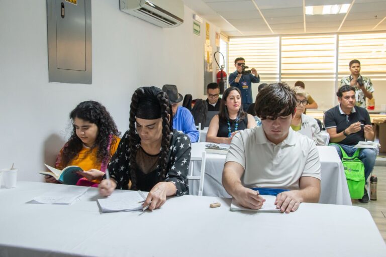 Glafira Rocha y Alejandro Álvarez imparten talleres