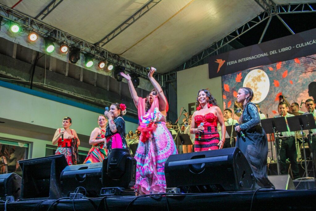 Regina Orozco brilló en Flores de Amapa