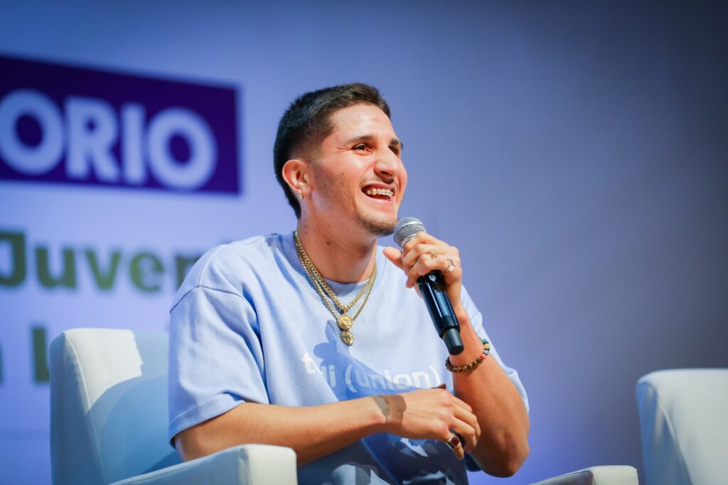 María del Rosario Espinoza y Marco Verde motivan a las juventudes sinaloenses