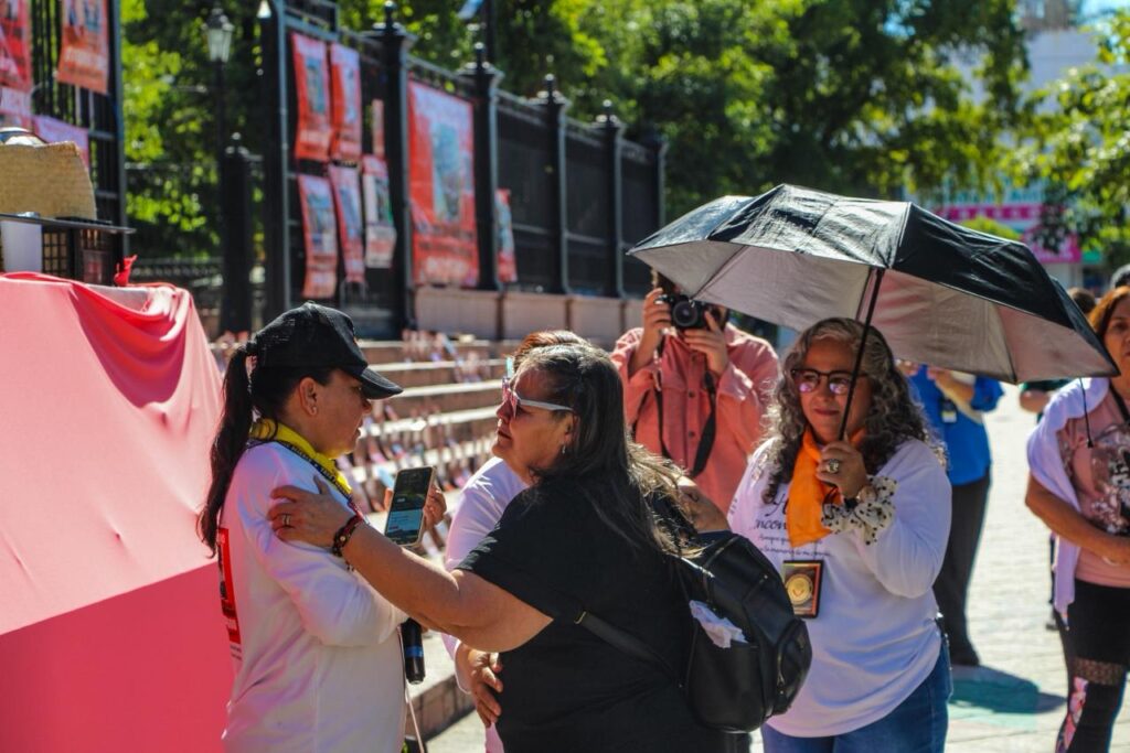 Perdón por no haberte abrazado más fuerte
