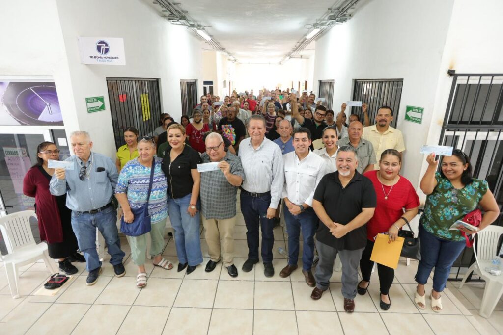 Gobierno de Sinaloa impulsa a comerciantes de El Rosario