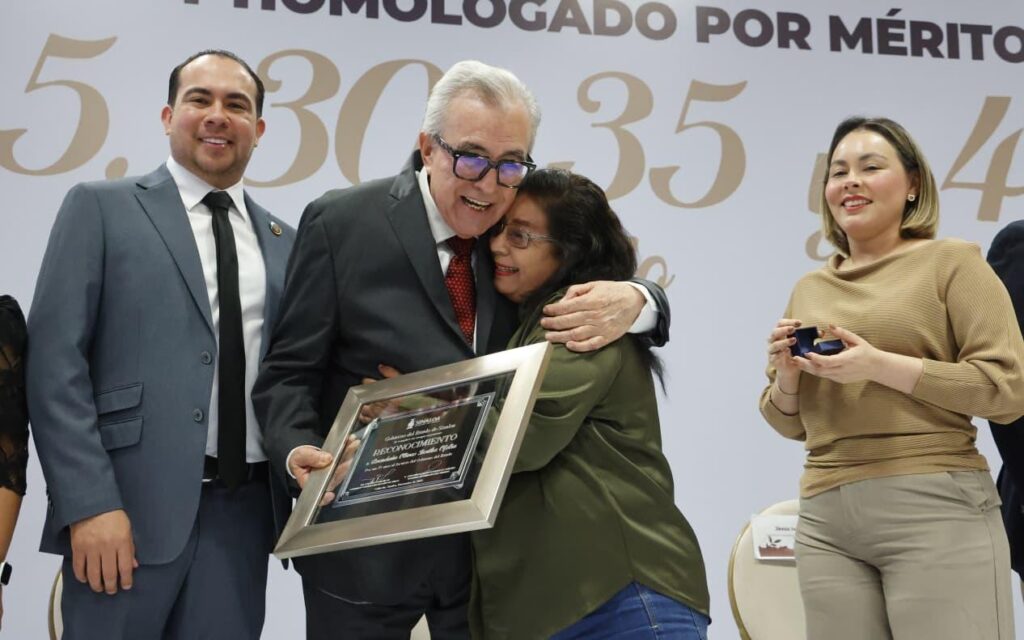 Rocha Moya garantiza pensiones seguras