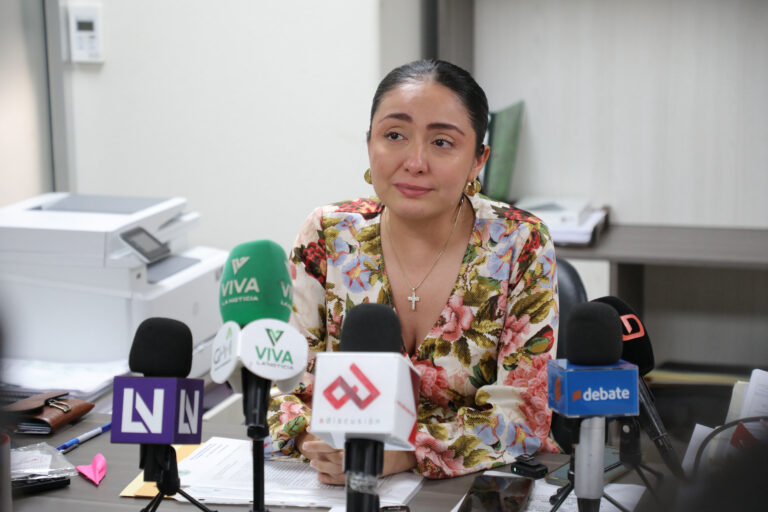 Silvia Pineda niega ineficiencia
