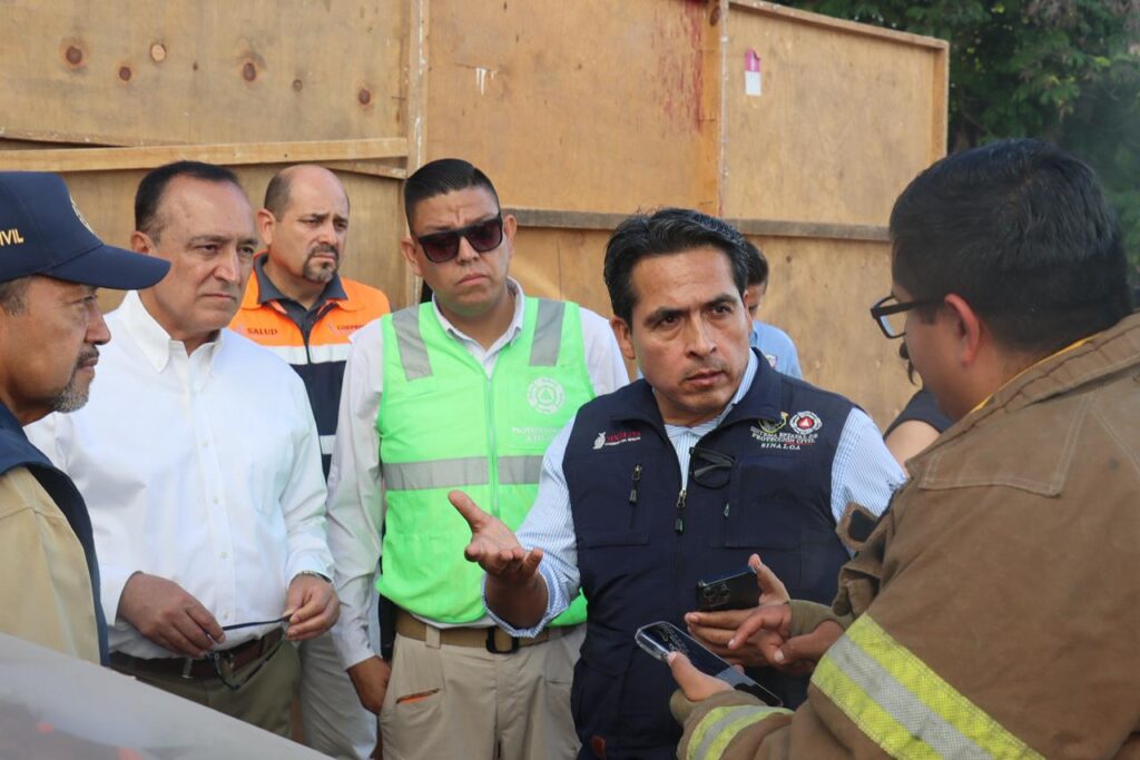 Incendio en Plaza de Los Mochis