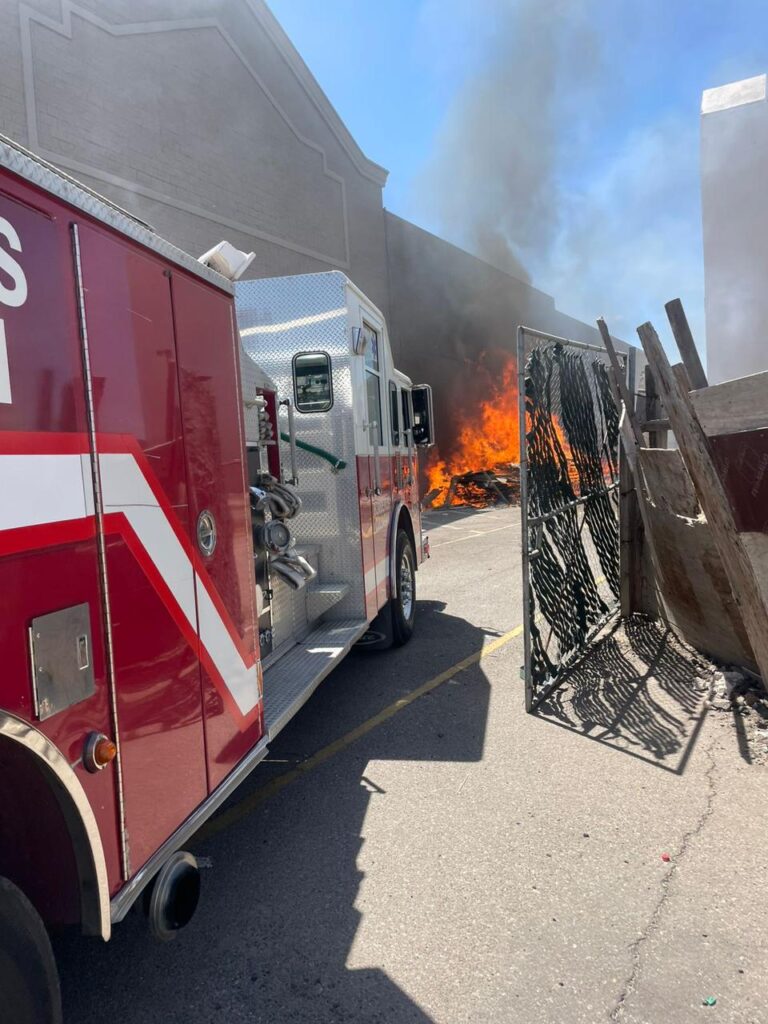 incendio en antiguo comercio de Culiacán