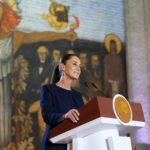 Sheinbaum anuncia aumento salarial de 9% para maestras y maestros en México maestrosCSP